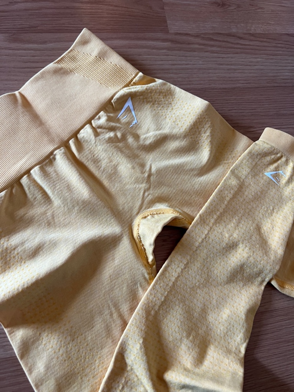 Gymshark VITAL Seamless 2.0 Yellow Leggings - XS